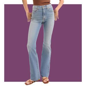 Veronica Beard Cameron Raw Hem Mid Rise Light Washed Bootcut Jean Size 27 NWT